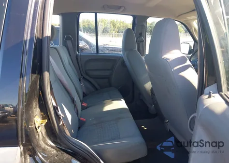 2007 Jeep Liberty Sport z USA, uszkodzony, nr VIN 1J4GK48KX7W718324